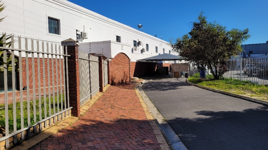 To Let commercial Property for Rent in Parklands Western Cape